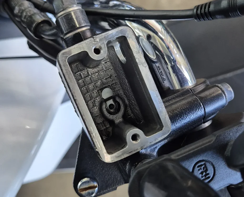 브레이크오일-누유